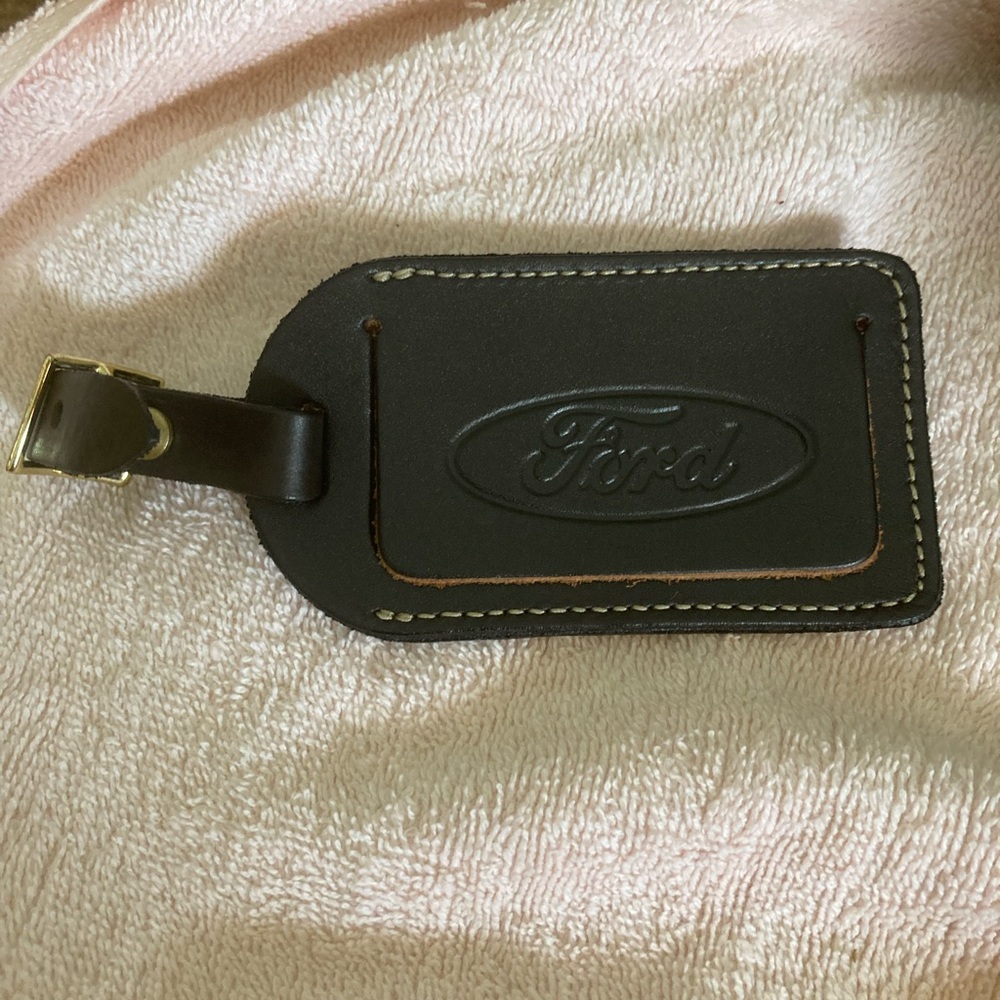New Eddie Bauer luggage tag in pristine condition never used